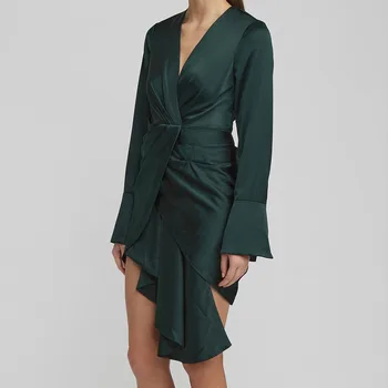 DiYiG SIEVIETE 2021. gada vasarā jaunu sieviešu apģērbu retro dizains ar V-apkakli, garām piedurknēm nelegālo tumši zaļa kleita