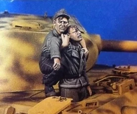 1:35 mēroga die-cast sveķu II Pasaules Kara laikā vācu karavīri, tvertnes 2 raksturu ainas nepieciešams samontēt un krāsot ar sevi
